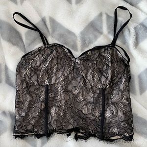 Express Lace Crop